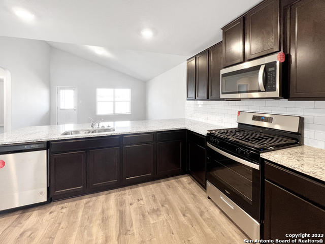 13611 Boothe Grove Property Photo 9