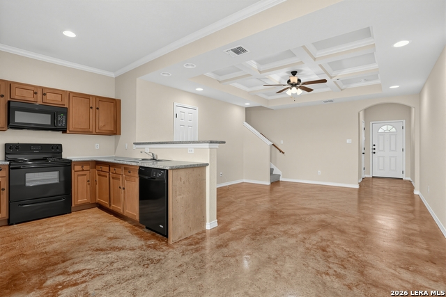 16825 Showdown Path Property Photo 4
