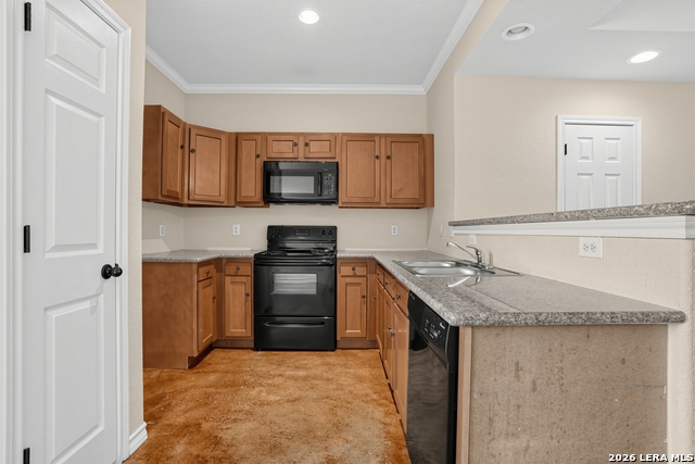 16825 Showdown Path Property Photo 5