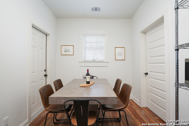 1125 Virginia Property Photo 6