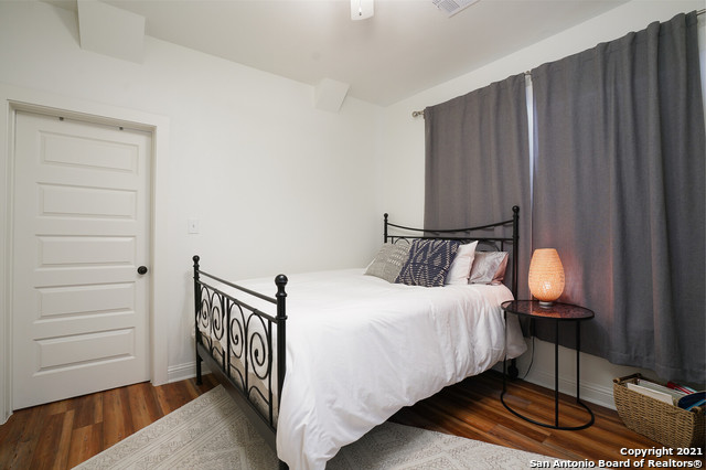 1125 Virginia Property Photo 12