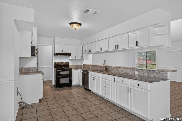 1704 Strait Ln Property Photo 8