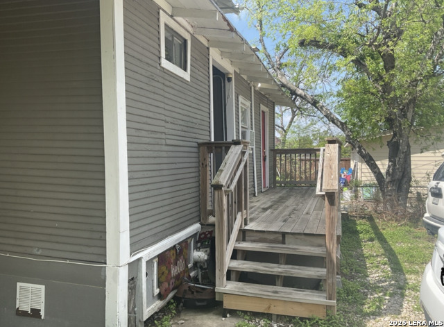 519 Hammond Property Photo 4