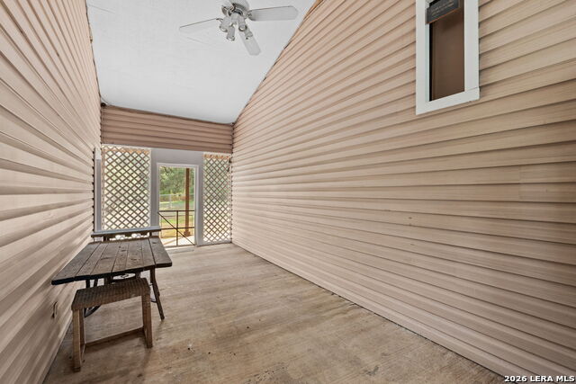 127 Stonegate S Property Photo 18