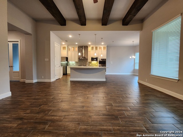 969 Carriage Loop Property Photo 5