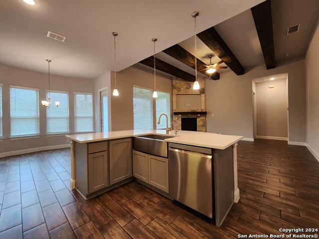969 Carriage Loop Property Photo 14