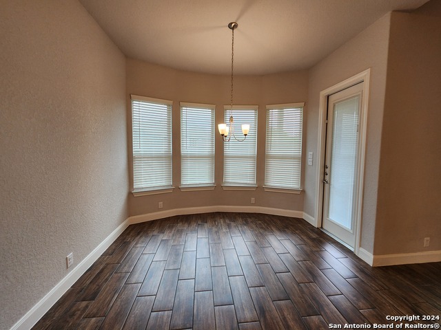 969 Carriage Loop Property Photo 16