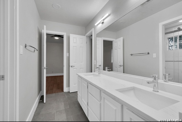 410 Shadowbluff Dr Property Photo 17