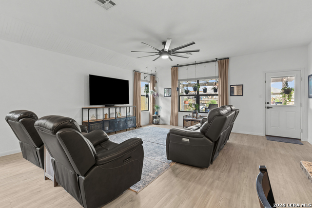 10819 Hernando Ct Property Photo 8
