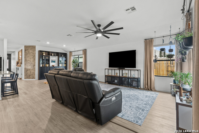 10819 Hernando Ct Property Photo 11