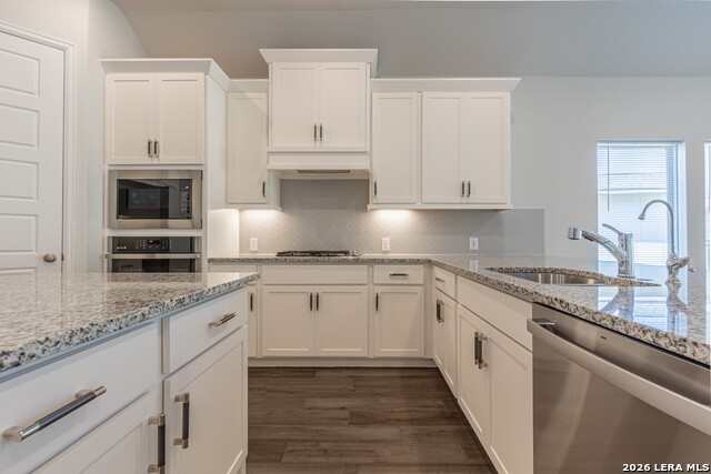 221 Navarro Property Photo 6