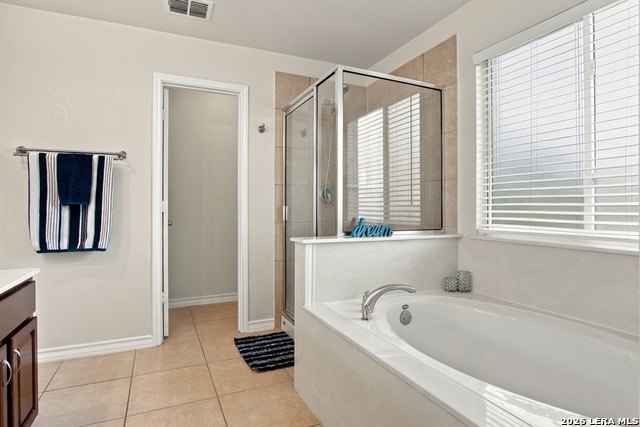 7618 Presidio Crst Property Photo 23