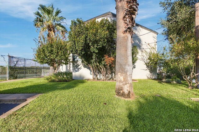 604 Highcrest Property Photo 3