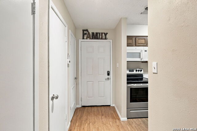 604 Highcrest Property Photo 13