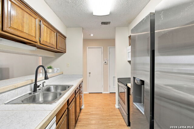 604 Highcrest Property Photo 14