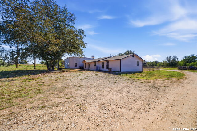 8486 S Loop 1604 E Property Photo 11