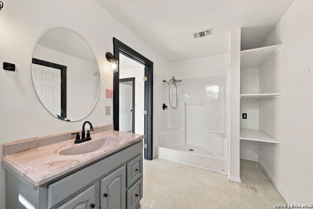 8486 S Loop 1604 E Property Photo 33