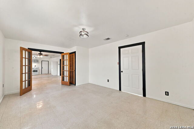 8486 S Loop 1604 E Property Photo 28