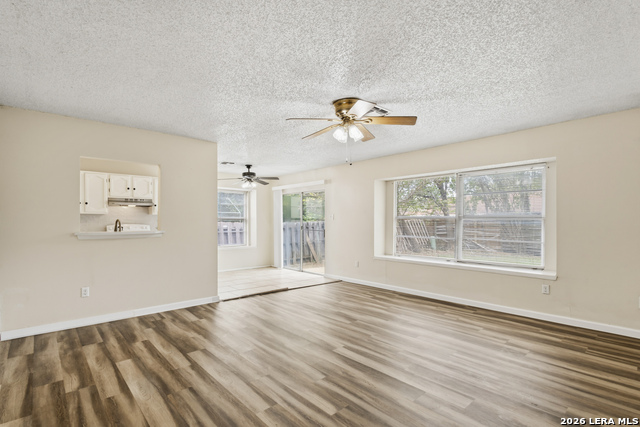 4914 Grey Hawk Dr Property Photo 5