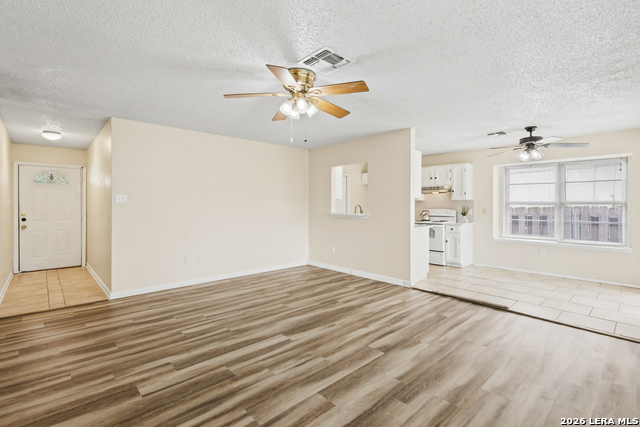 4914 Grey Hawk Dr Property Photo 7