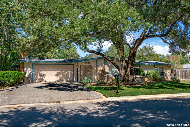 1422 Mockingbird Property Photo 2