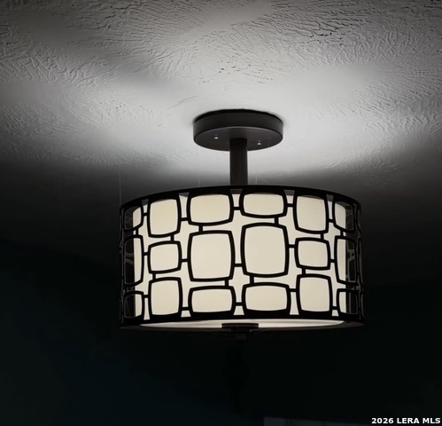 1422 Mockingbird Property Photo 3