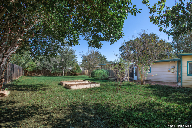 1422 Mockingbird Property Photo 22