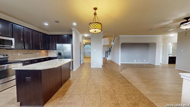 229 Kensington Dr Property Photo 16