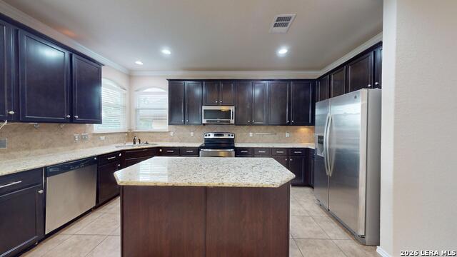 229 Kensington Dr Property Photo 18