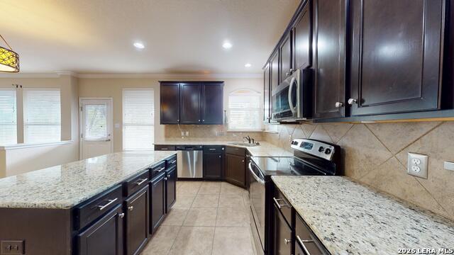 229 Kensington Dr Property Photo 21