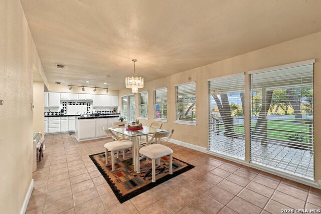 500 Kings Point Dr Property Photo 8