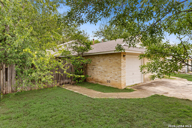5224 Meadow Rise St Property Photo 4