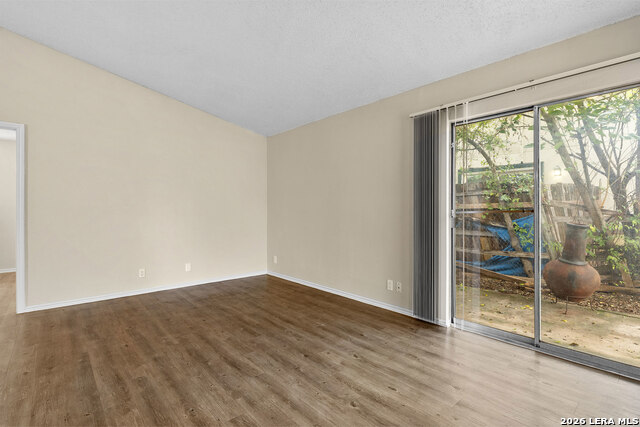 5224 Meadow Rise St Property Photo 8
