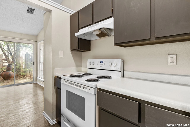 5224 Meadow Rise St Property Photo 14