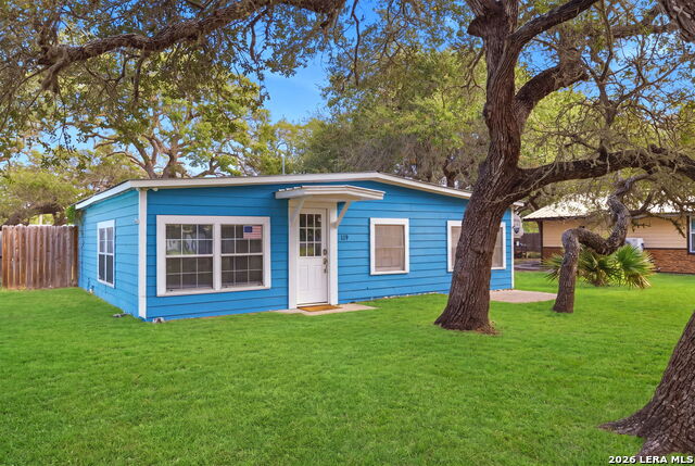 119 Palm St Property Photo 5