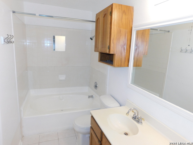 10225 Canton Fld Property Photo 13