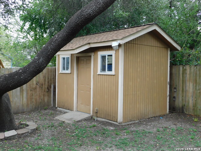 10225 Canton Fld Property Photo 17