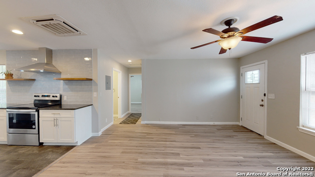 619 Sumner Dr Property Photo 7