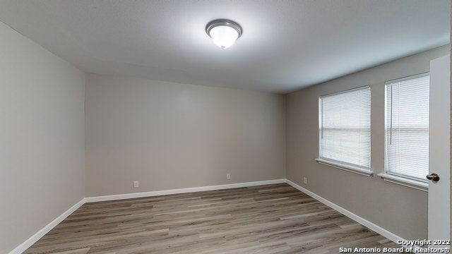 619 Sumner Dr Property Photo 22