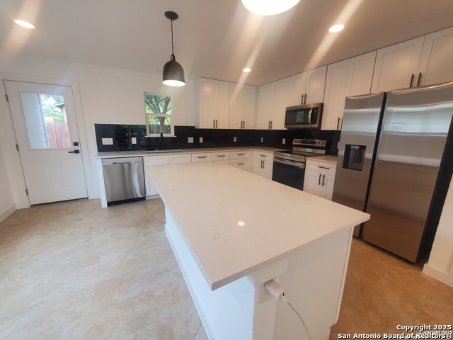 115 Alabama Property Photo 4