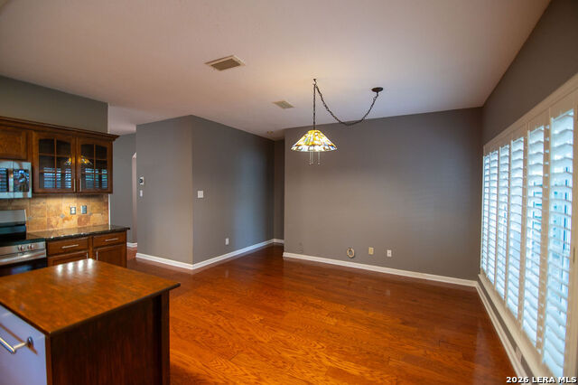 6126 Spring Vly Property Photo 9