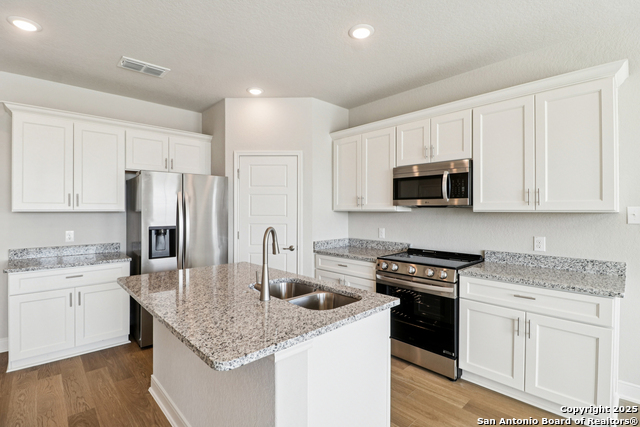 12304 Melrose Frst Property Photo 6