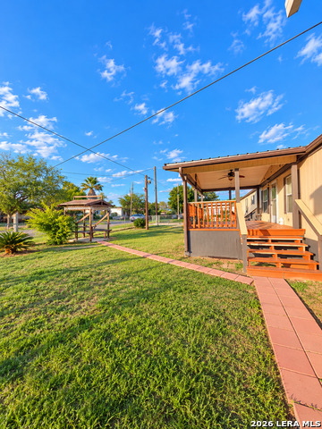 512 Sw Hickey Property Photo 4