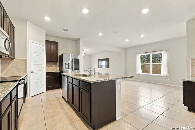4705 Cambridge Park Property Photo 10
