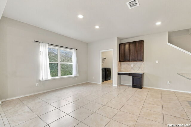 4705 Cambridge Park Property Photo 12