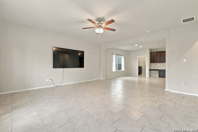4705 Cambridge Park Property Photo 14