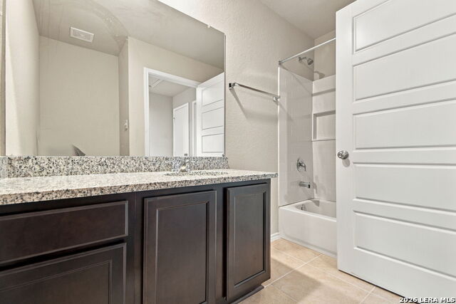 4705 Cambridge Park Property Photo 35
