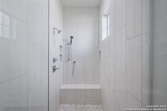 303 James St Property Photo 15