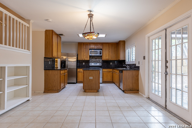 7515 Rainlilly Cv Property Photo 11