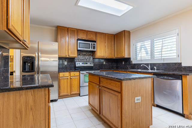 7515 Rainlilly Cv Property Photo 14